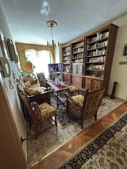 Eladó téglalakás, Székesfehérvár, Károly János utca