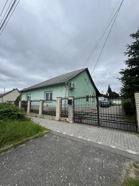 Eladó családi ház, Gárdony