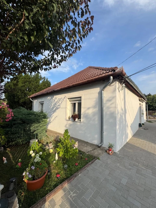 Eladó családi ház, Gárdony