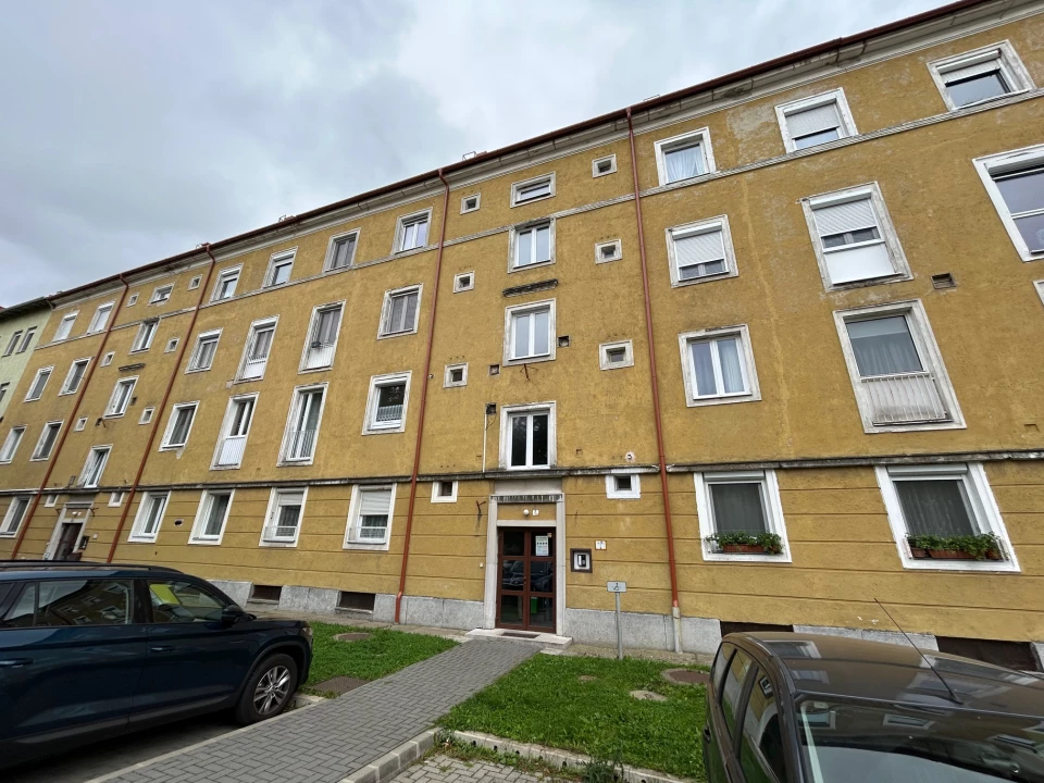 For sale brick flat, Székesfehérvár