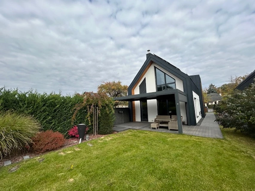 c3-1-name c2-1-name, Velence