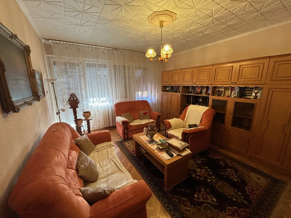 For sale brick flat, Székesfehérvár