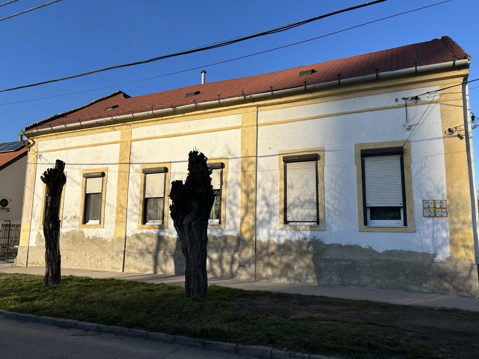 Eladó téglalakás, Székesfehérvár