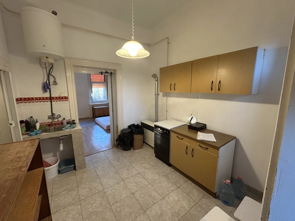 Eladó téglalakás, Székesfehérvár