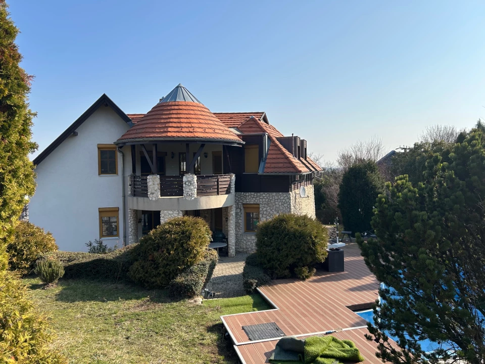 Eladó családi ház, Velence