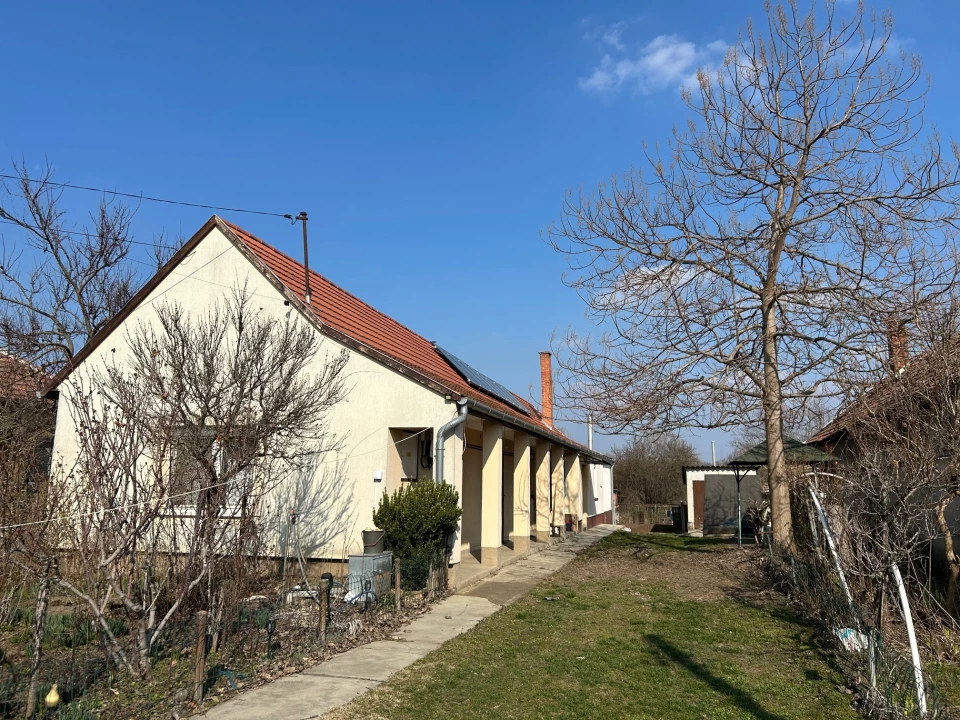 Eladó családi ház, Seregélyes