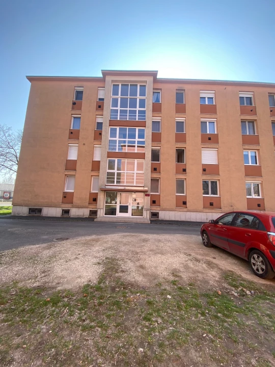 Eladó panellakás, Székesfehérvár