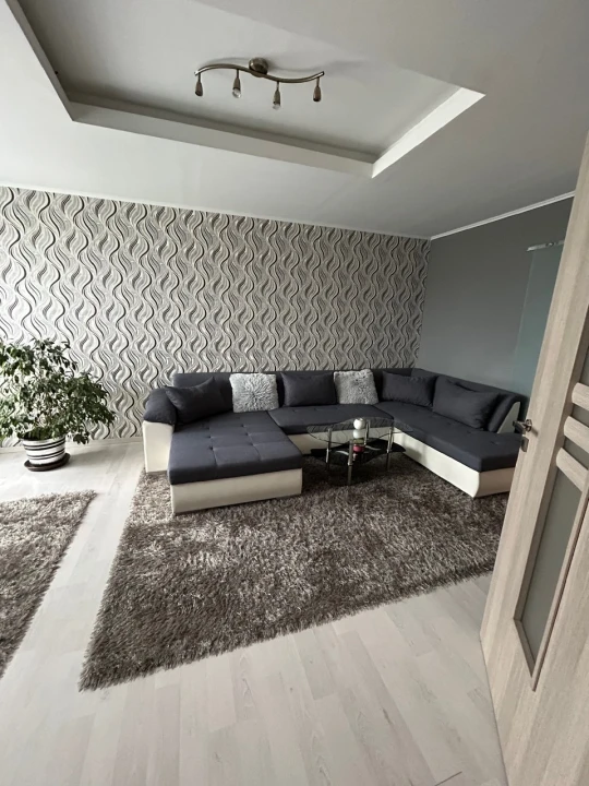 Eladó téglalakás, Szabadbattyán