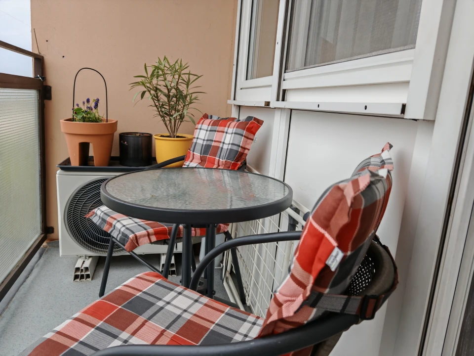 c3-1-name c2-20-name, Székesfehérvár