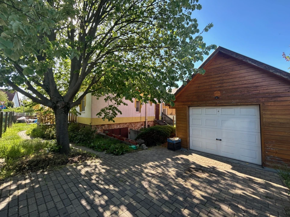 c3-1-name c2-1-name, Székesfehérvár