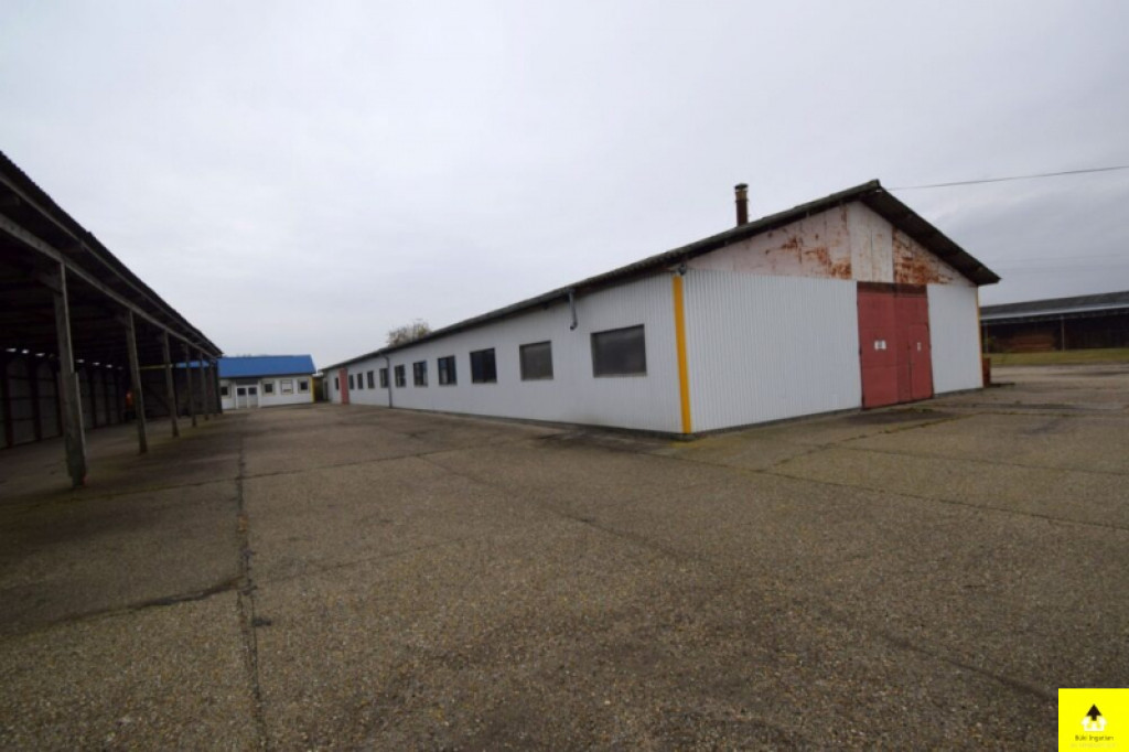 20000m² · Üzlethelyiség · 720.000 ft