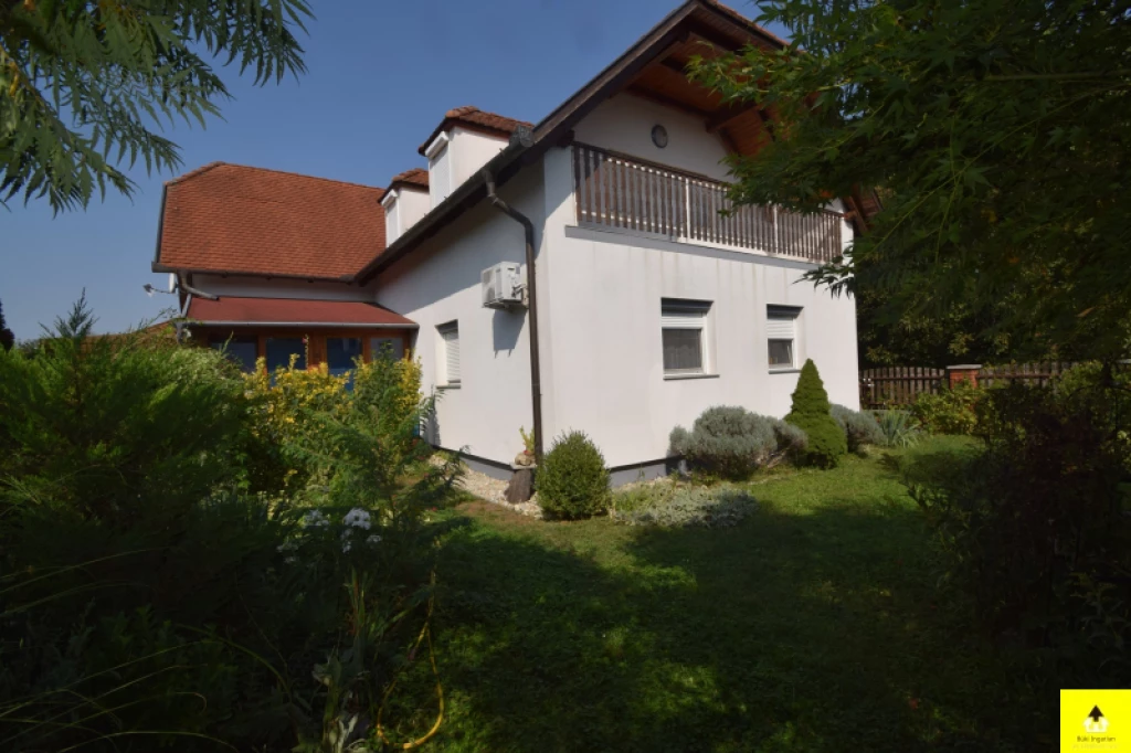 For sale house, Bük, Büktől 5 km-re kiváló állapotú, medencés családi ház eladó