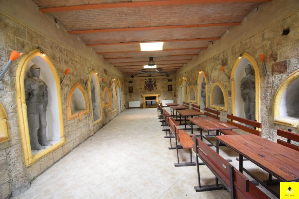 Eladó üzlet, Győr, Győrszentiván