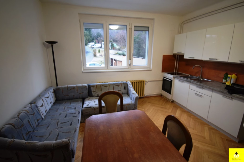 For rent brick flat, Kőszeg, Kőszegen I. emeleti 60 m2-es 2 szobás kiváló állapotú lakás hosszútávra bérbeadó.