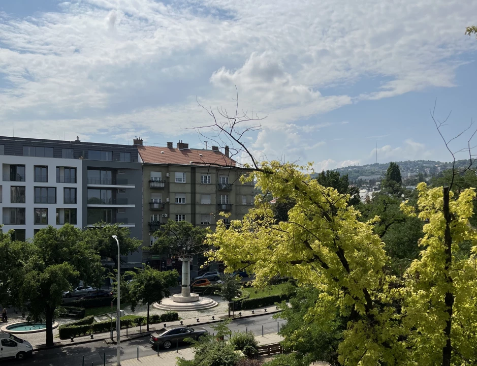 Eladó téglalakás, Budapest XII. kerület