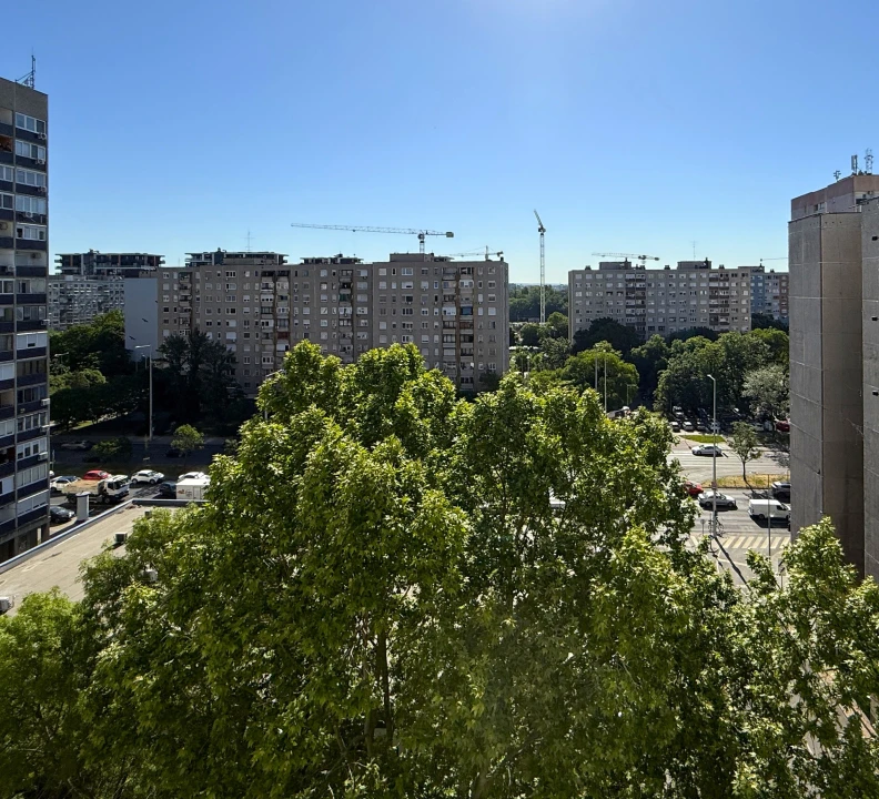 Eladó panellakás, Budapest III. kerület