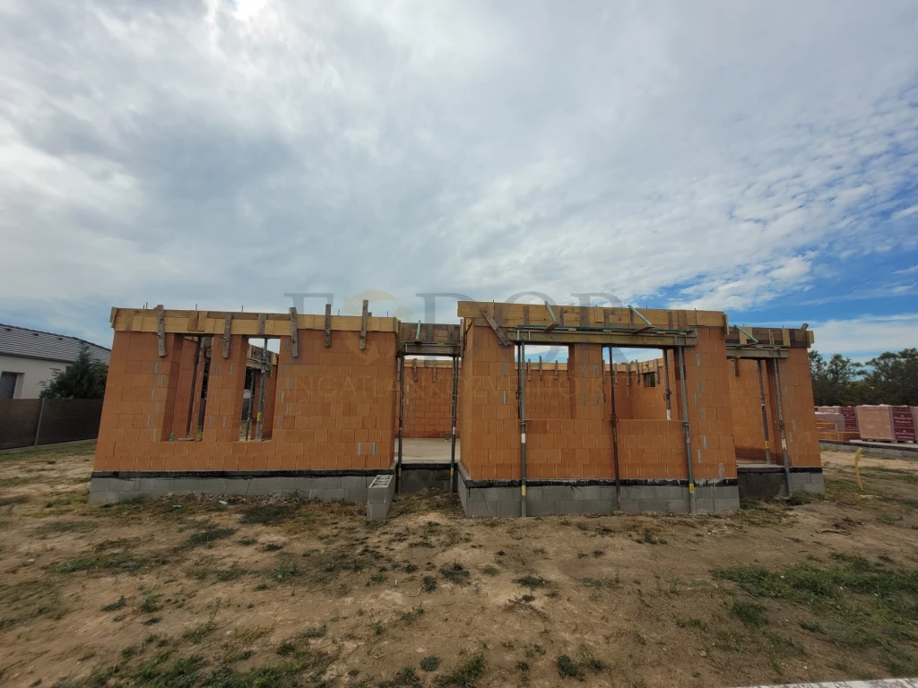 Eladó Ház, Gyömrő 104.900.000 Ft