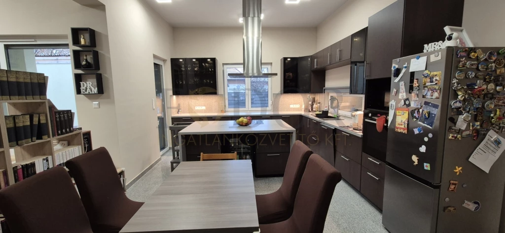 Eladó Ház, Budapest XX. kerület 239.900.000 Ft