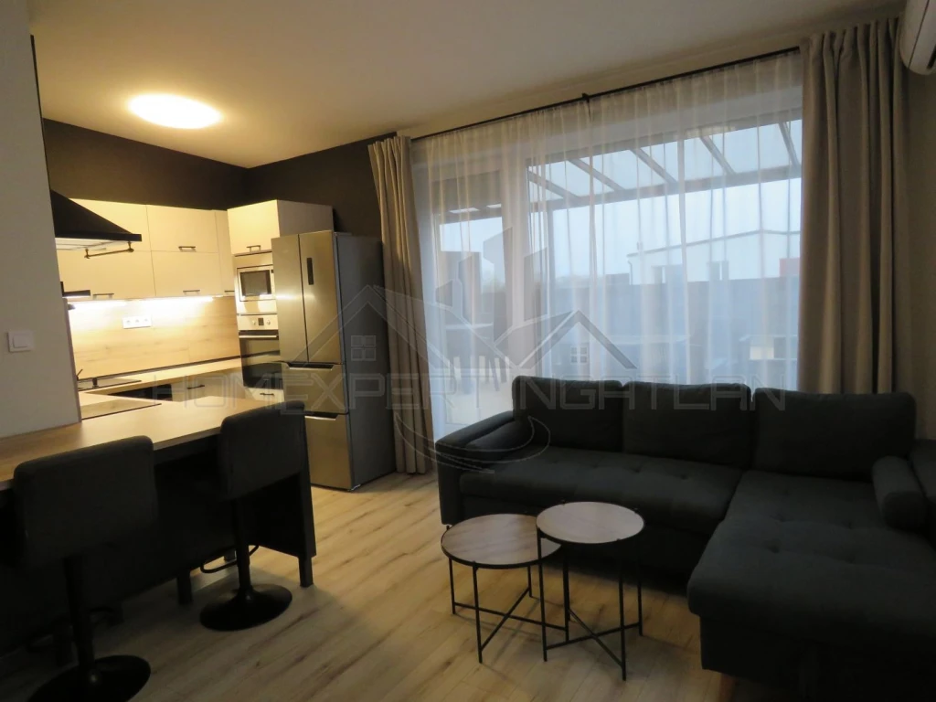 Kiadó luxus penthouse!