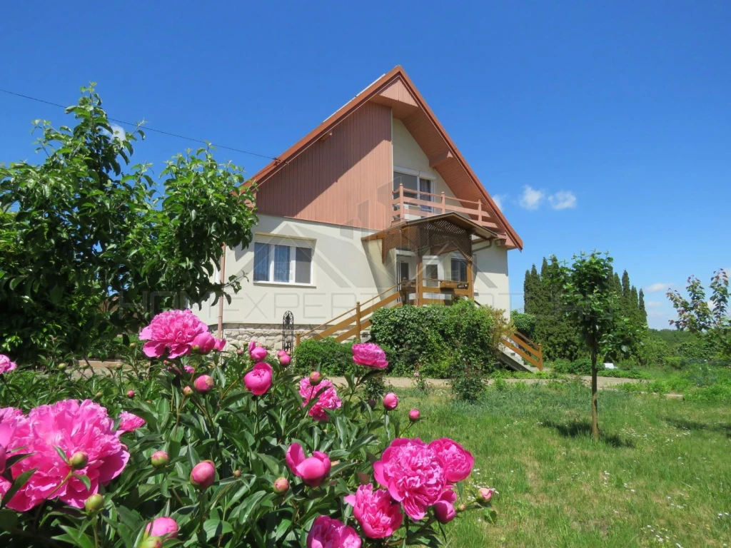 Eladó 146 m2 családi ház, Győr