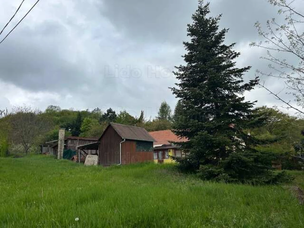 Eladó családi ház Pannonhamán