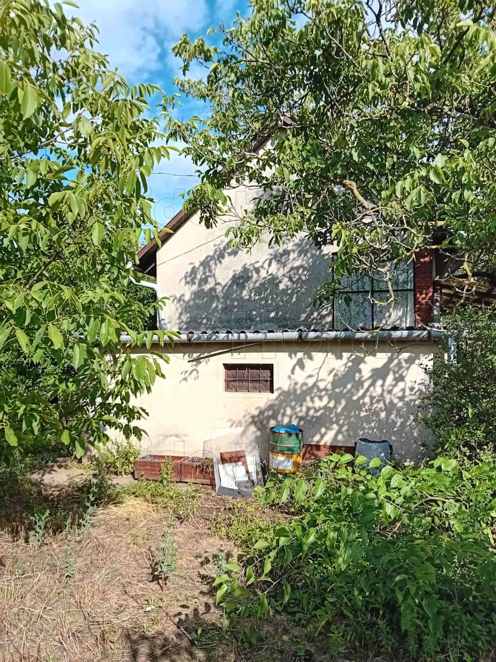 For sale closed garden, Győr