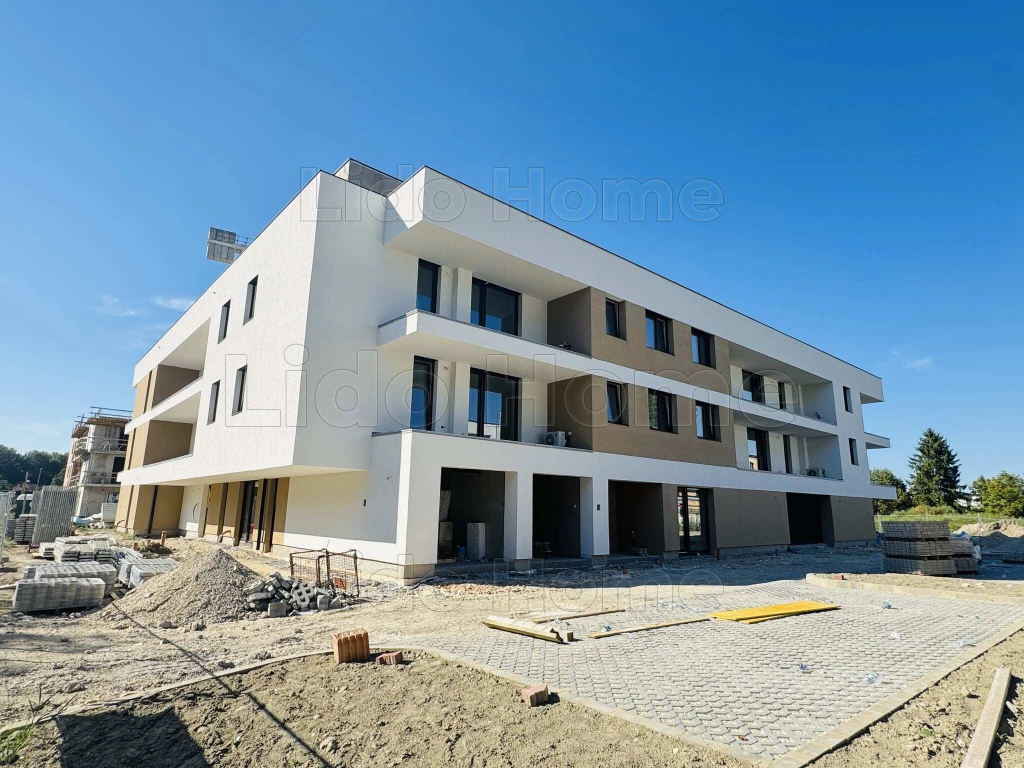 Eladó üzlethelyiségek Győr-Révfalu egyik új lakóparkjában!