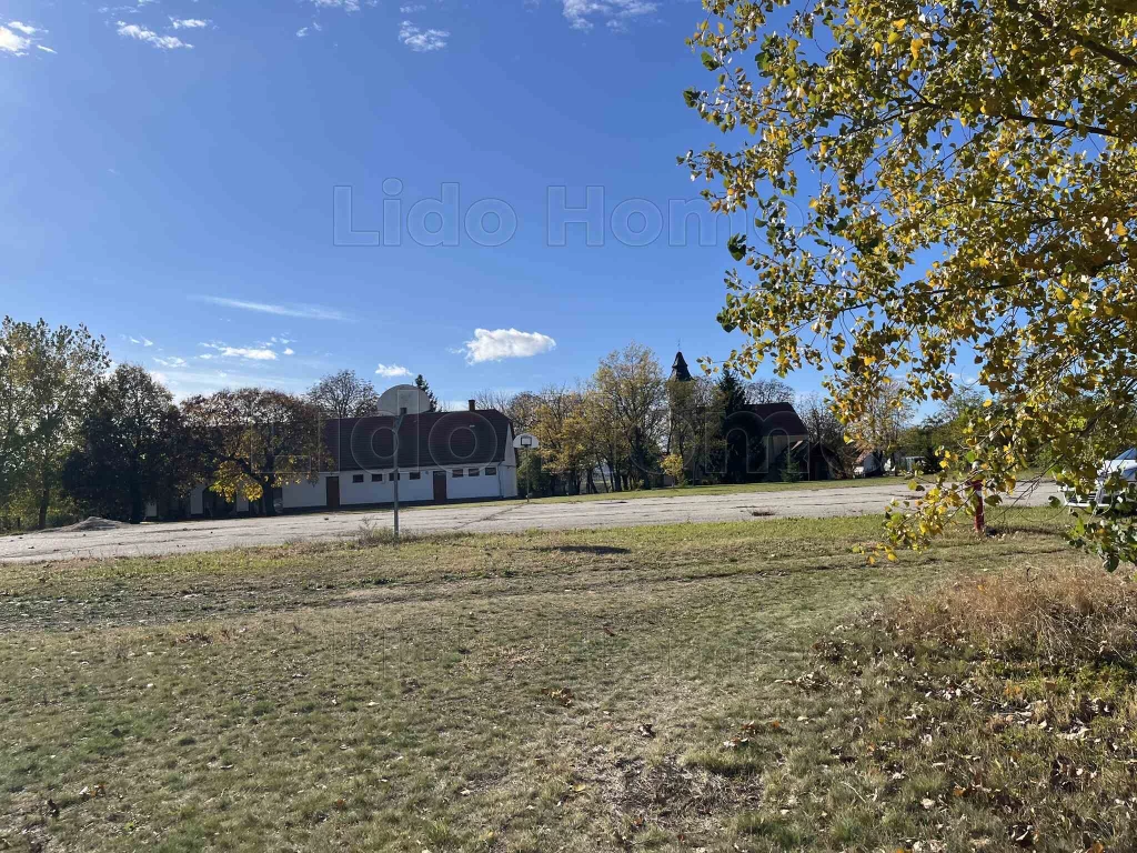 For sale building plot, Mezőörs