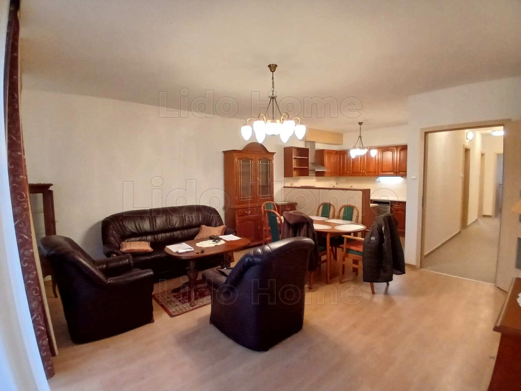 Eladó egy 83 m²-es lakás Győr belvárosához közel – Árkádtól pár percre!