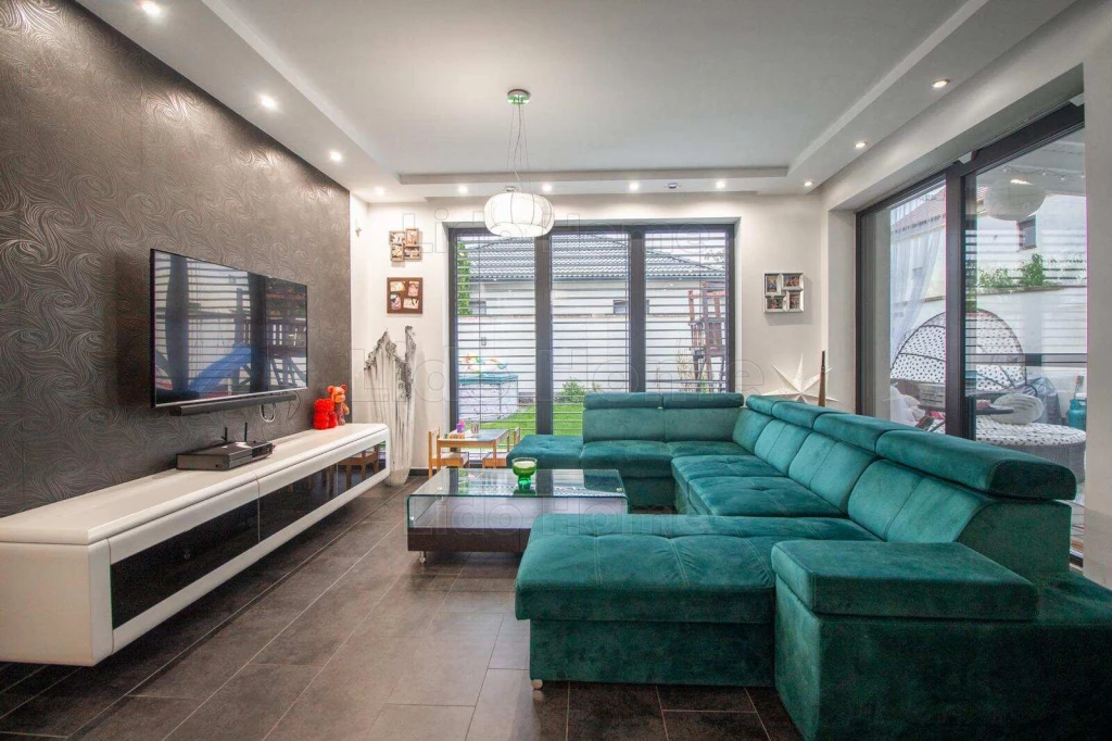 For sale house, Levél