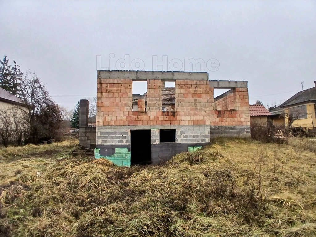 Eladó családi ház Bakonyszentlászlón!