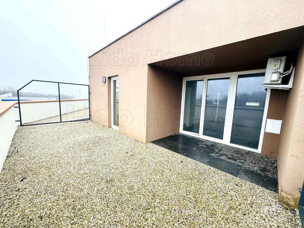 For sale brick flat, Győr