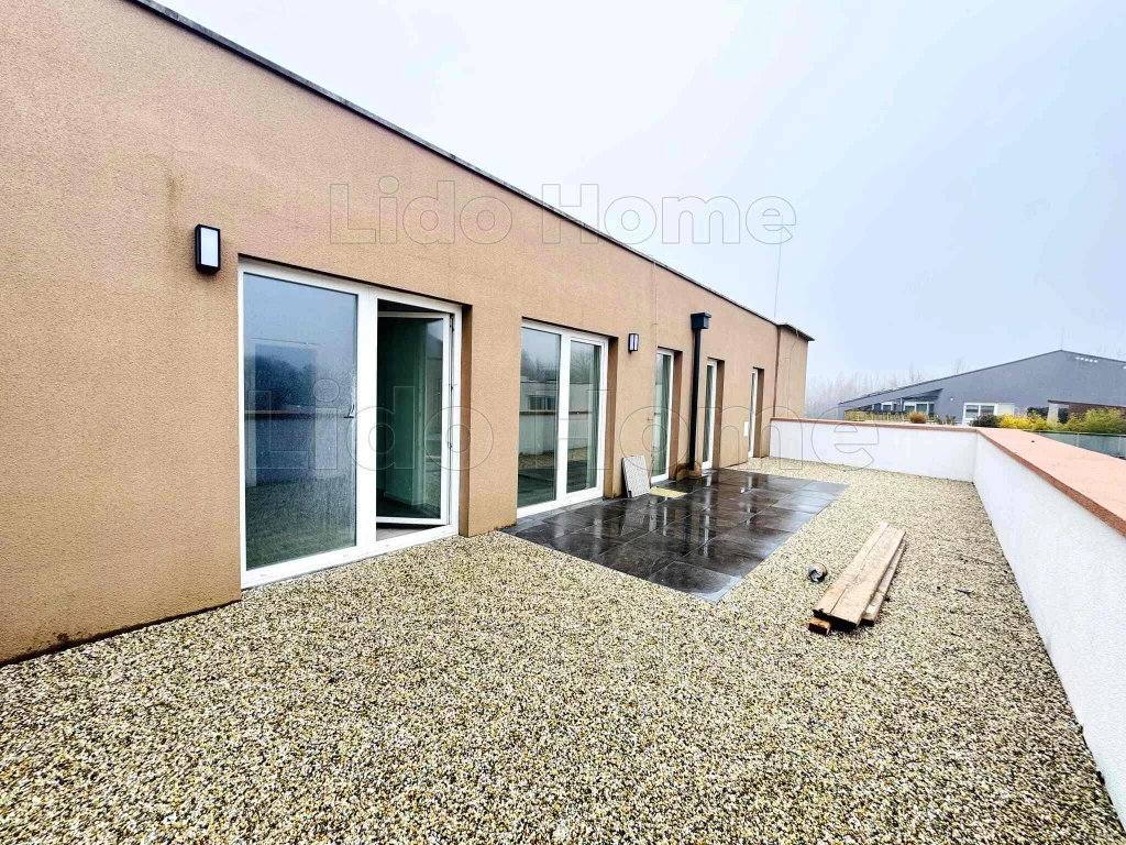 For sale brick flat, Győr