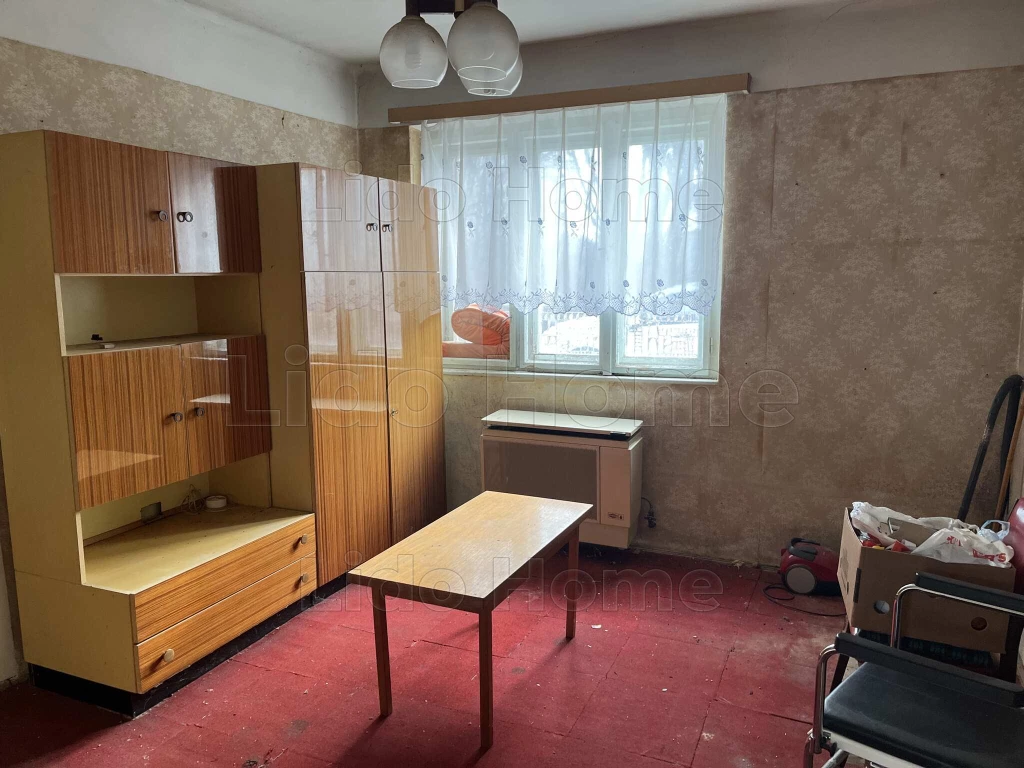 For sale house, Koroncó