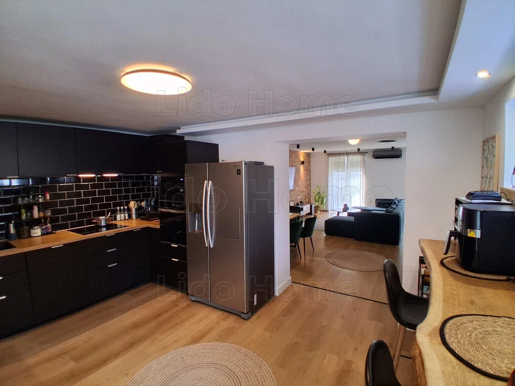 Eladó családi ház Ravazdon