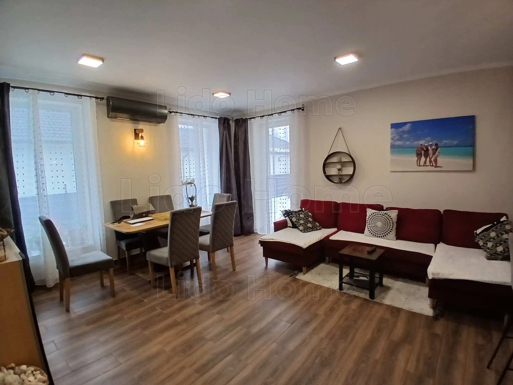 Eladóvá vált modern otthon Vámosszabadin!