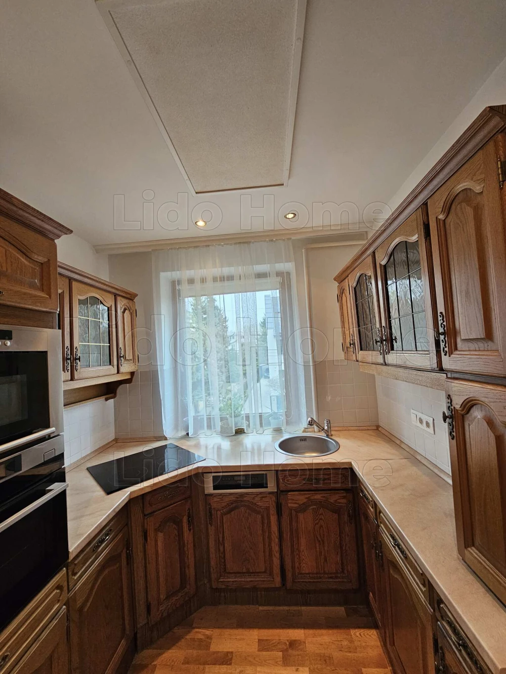 ELADÓ! Két lakás egyben– terasz, kert, Győr-Nádorvárosban.