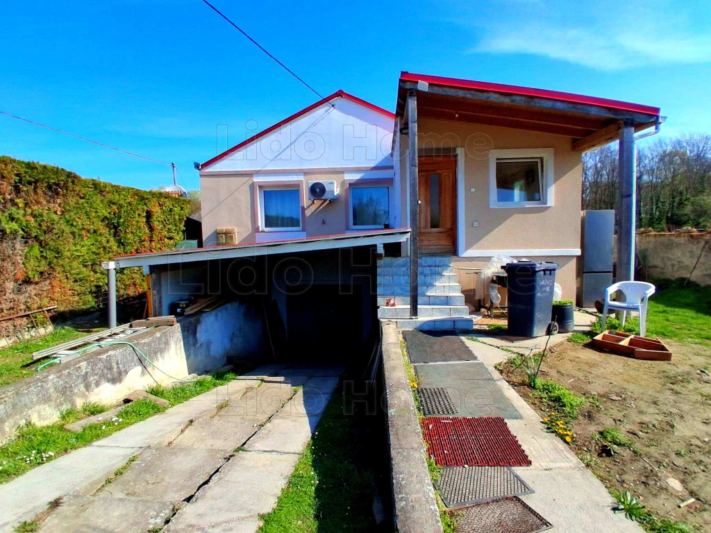 c3-1-name c2-1-name, Máriakálnok