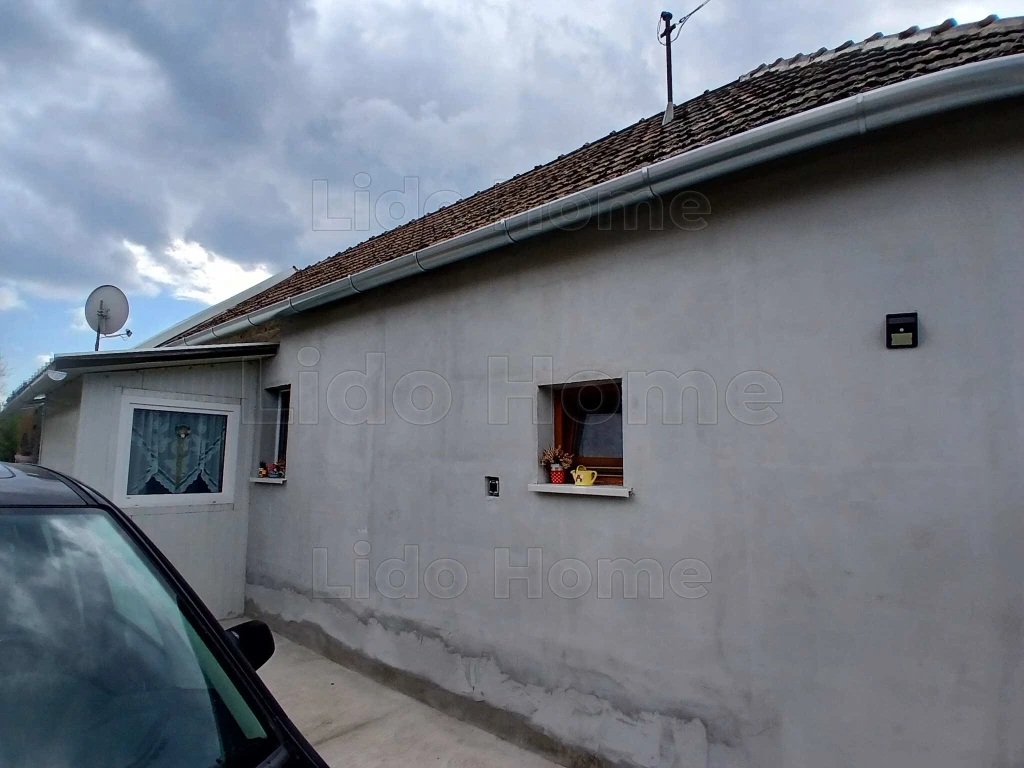 c3-1-name c2-1-name, Gyömöre