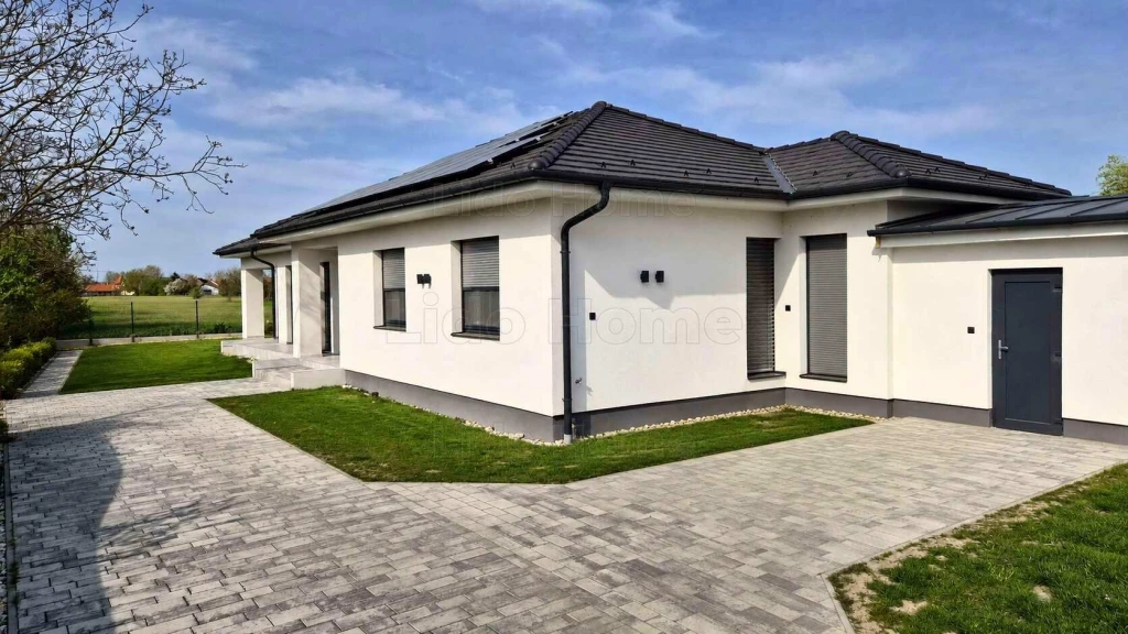 Eladó energiatakarékos ikerház Győrújfalun!