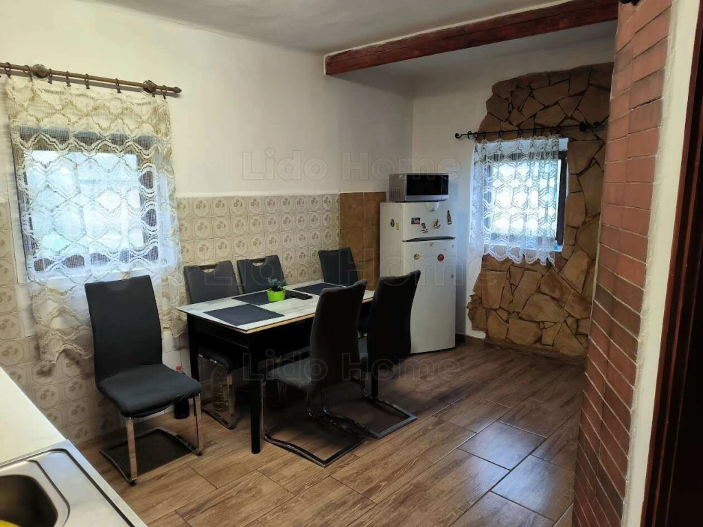 ELADÓ családi ház Győrszemerén – Leválasztható telekrész, kiváló befektetési lehetőség!