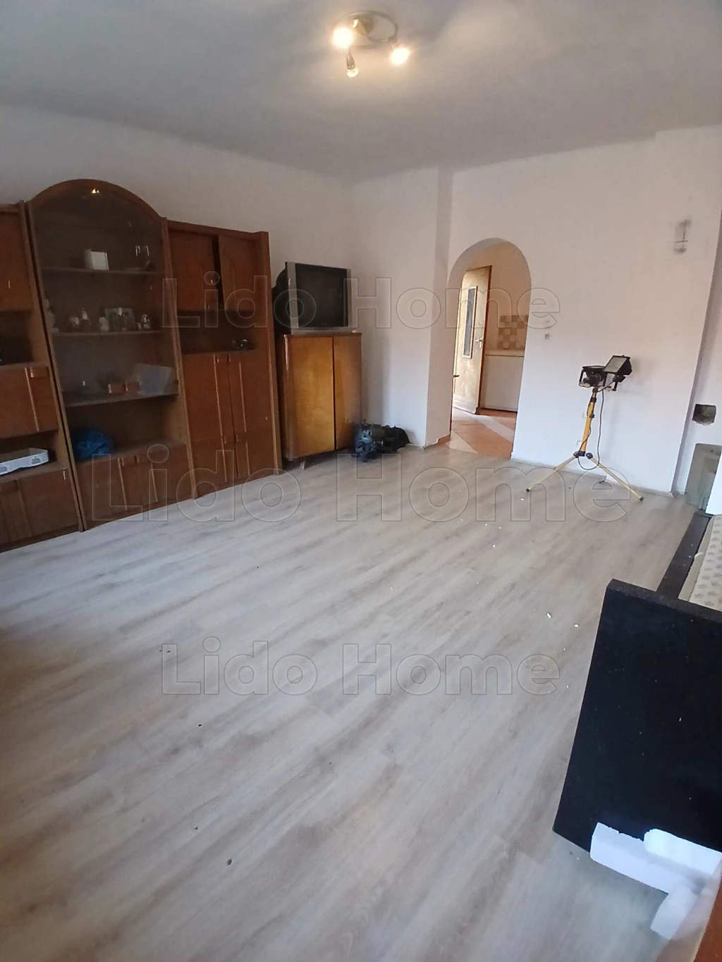Eladó családi ház Pápateszéren!