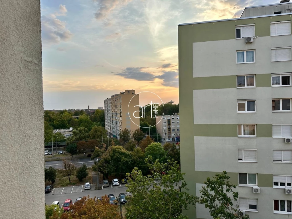 Eladó Lakás, Szeged Csongrádi sugárút 31.900.000 Ft