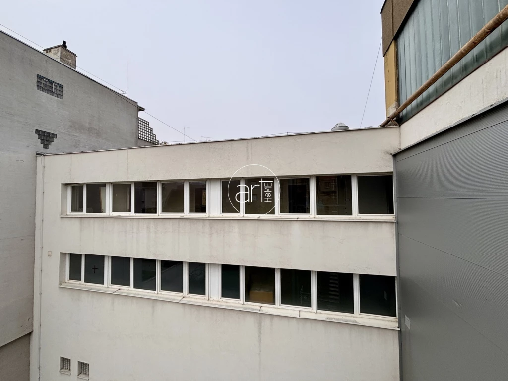 Kiadó Iroda, Szeged Dugonics tér 2.880 Ft