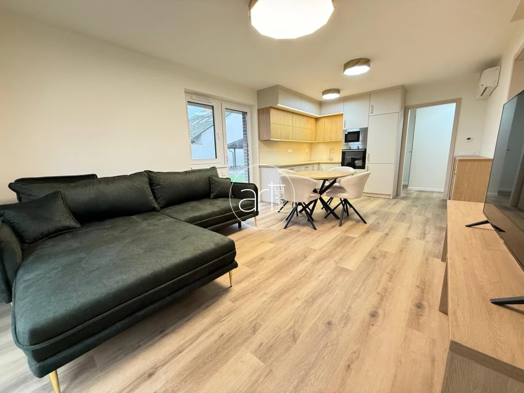 For rent brick flat, Szeged, Alsóváros