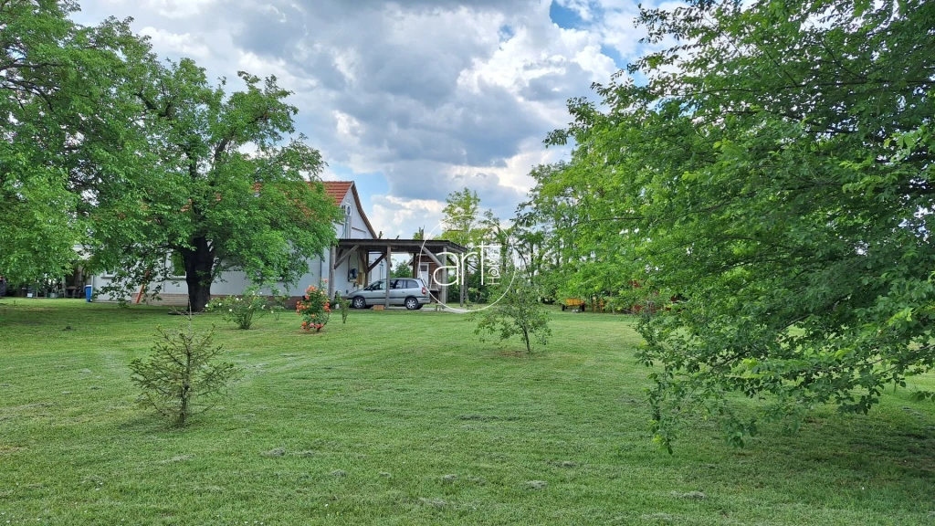 c3-1-name c2-6-name, Szatymaz, Külterület, tanya