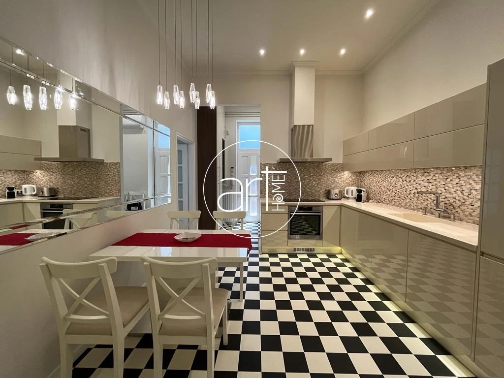 Eladó Lakás, Szeged 82.000.000 Ft