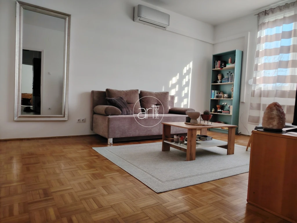 Kiadó Lakás, Szeged Közép fasor 160.000 Ft