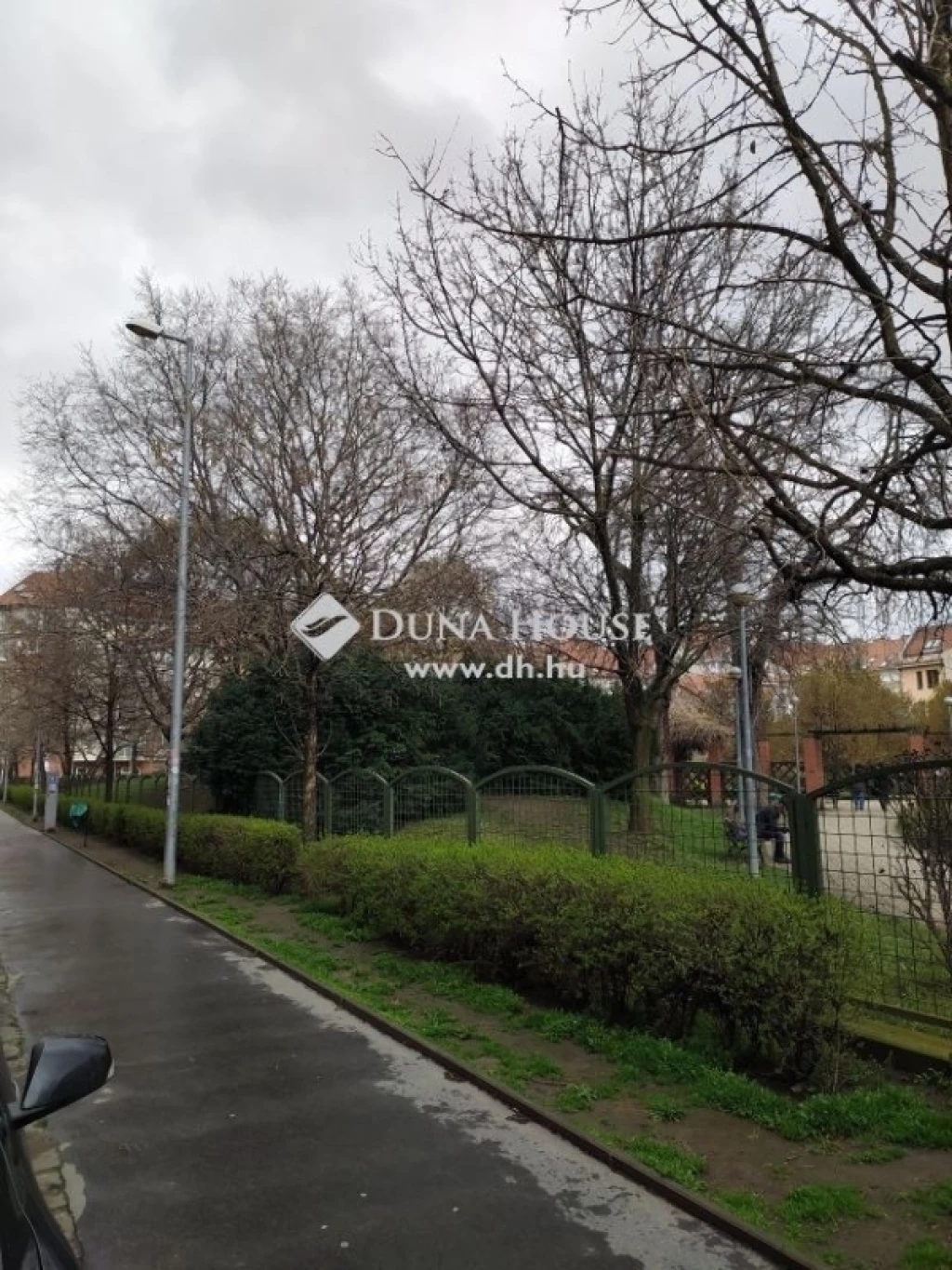 Kiadó parkoló, Budapest 9. ker.