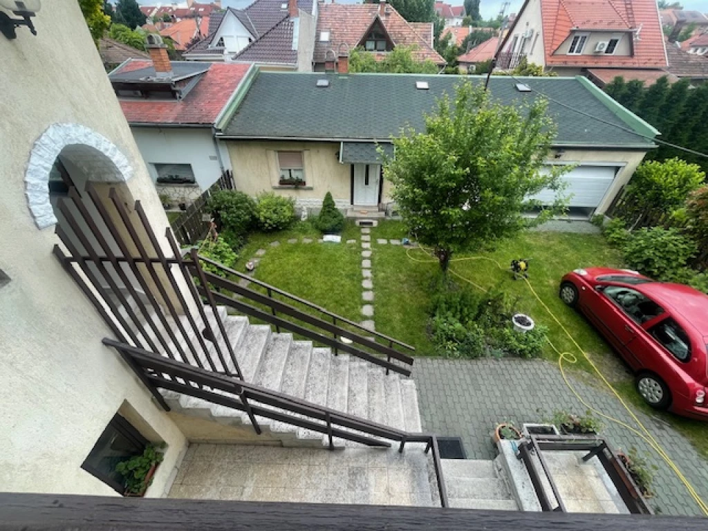 Eladó családi ház, Budapest IV. kerület